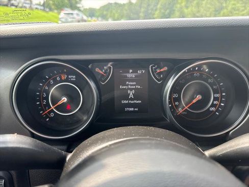 Used 2022 Jeep Wrangler Sport AWD/4WD image 16