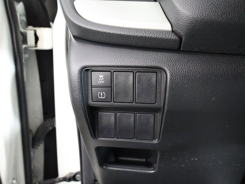 Used 2018 Honda CR-V LX image 35