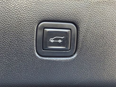 Used 2021 Chevrolet Blazer RS w/ Enhanced Convenience Package image 29