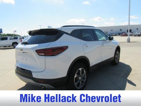 Used 2024 Chevrolet Blazer LT w/ LPO, Floor Liner Package FWD image 3