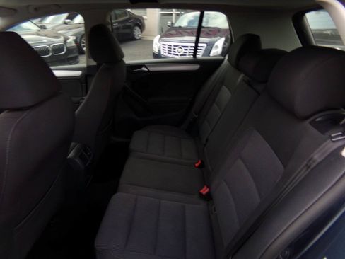 Used 2013 Volkswagen Golf TDI FWD image 12