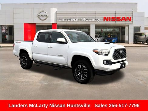 Used 2020 Toyota Tacoma TRD Sport image 1