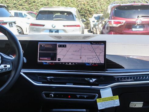 Used 2026 BMW X5 sDrive40i w/ Parking Assistance Package image 13