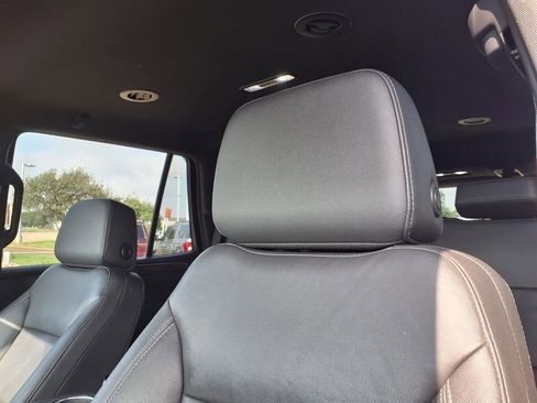 Used 2024 Chevrolet Tahoe LT RWD image 17