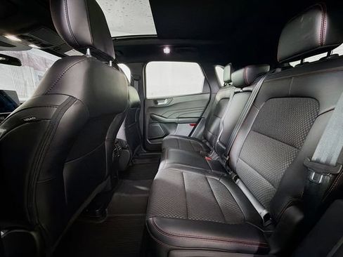 Used 2023 Ford Escape ST-Line w/ Tech Pack #1 AWD/4WD image 30