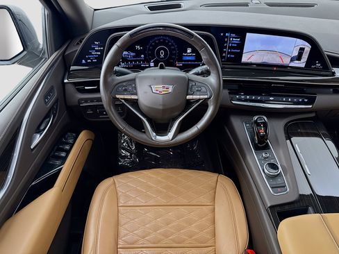 Used 2023 Cadillac Escalade ESV Sport w/ Touring Package image 24