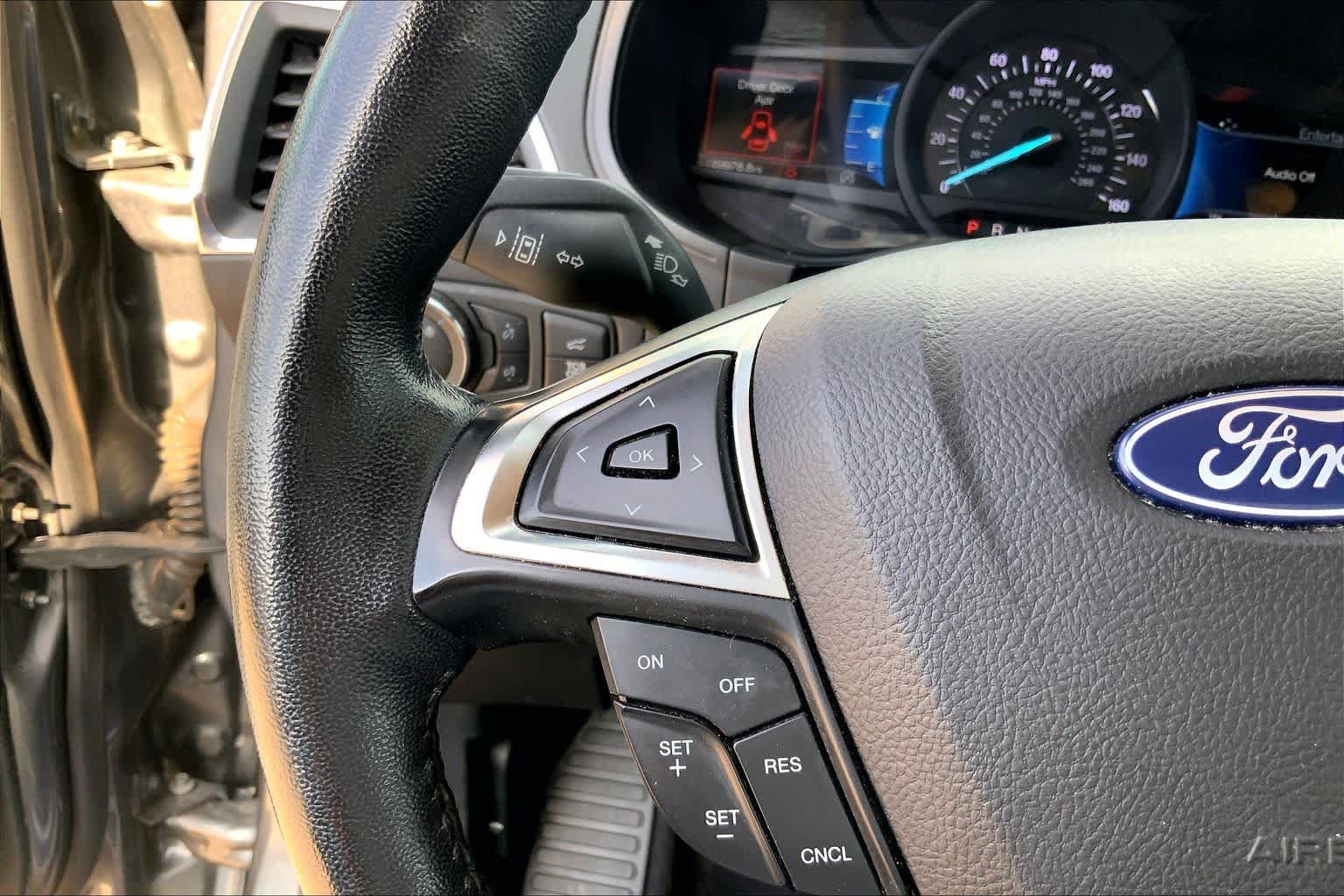 Used 2023 Ford Edge Titanium AWD/4WD image 22