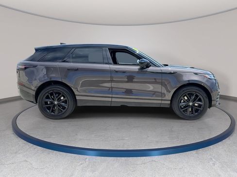 Certified 2026 Land Rover Range Rover Velar Dynamic SE AWD/4WD image 4
