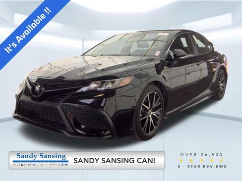 Used 2024 Toyota Camry SE FWD image 1