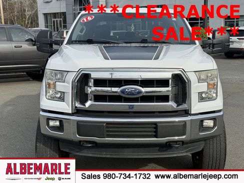 Used 2016 Ford F150 XLT w/ Trailer Tow Package image 9