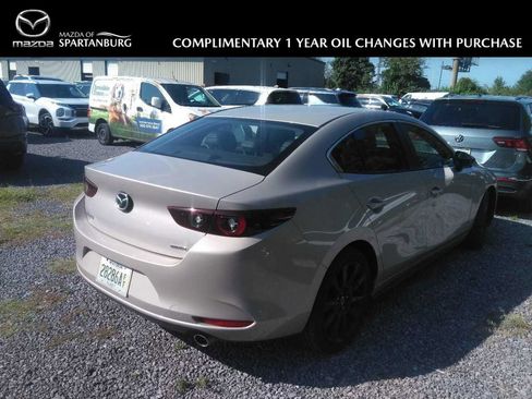 Used 2024 MAZDA MAZDA3 s FWD image 1