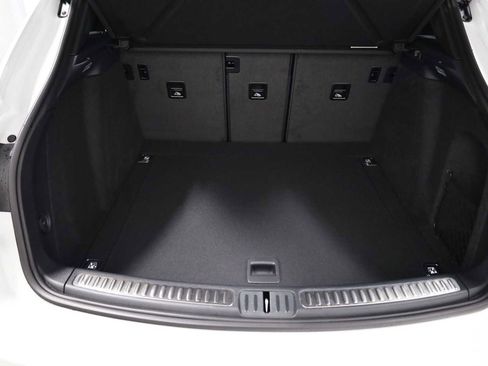 New 2026 Porsche Macan image 41