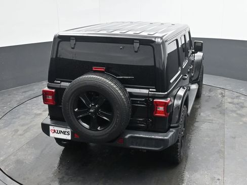 Used 2019 Jeep Wrangler Unlimited Sahara image 27