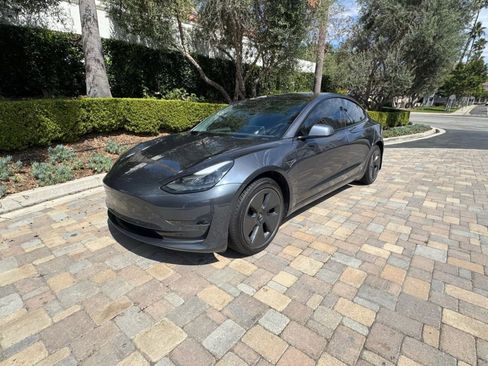 Used 2022 Tesla Model 3 Long Range image 8