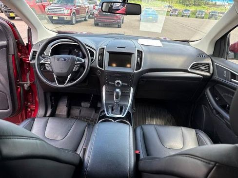 Certified 2018 Ford Edge Titanium w/ Technology Package AWD/4WD image 14