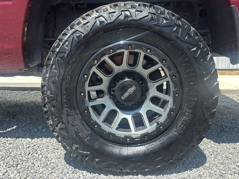 Used 2018 RAM 3500 Tradesman w/ Chrome Appearance Group AWD/4WD image 2