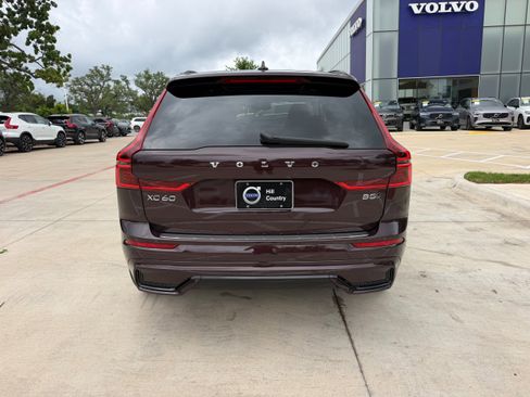 Used 2026 Volvo XC60 B5 Ultra w/ Protection Package Premier image 5