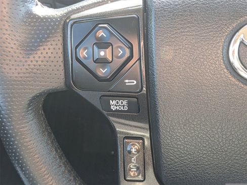 Used 2019 Toyota 4Runner TRD Off-Road Premium image 28