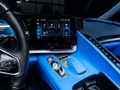 Used 2025 Chevrolet Corvette Z06 RWD image 36
