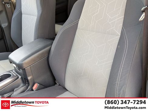 Used 2021 Toyota Tacoma TRD Sport w/ Technology Package AWD/4WD image 14