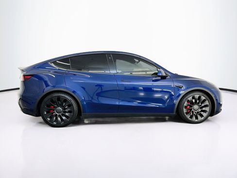 Used 2022 Tesla Model Y Performance AWD/4WD image 10