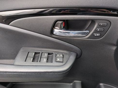 Used 2017 Honda Pilot Elite image 24