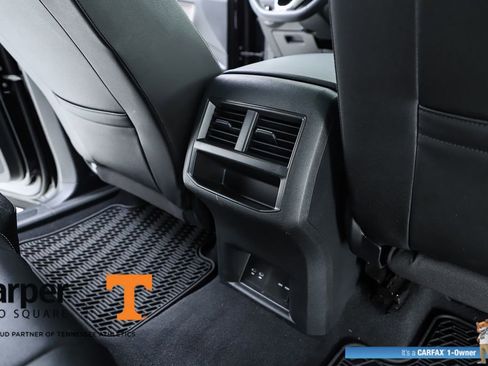 Used 2023 Volkswagen Atlas Cross Sport SE FWD image 39