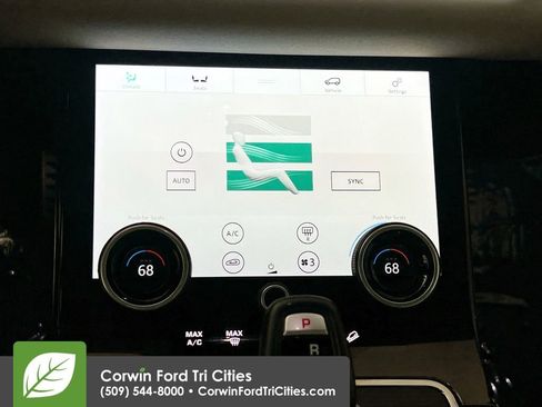 Used 2020 Land Rover Range Rover Evoque First Edition image 9