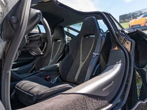 New 2026 McLaren 750S image 22