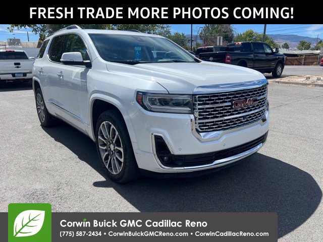 Used 2023 GMC Acadia Denali w/ Denali Ultimate Package AWD/4WD image 3