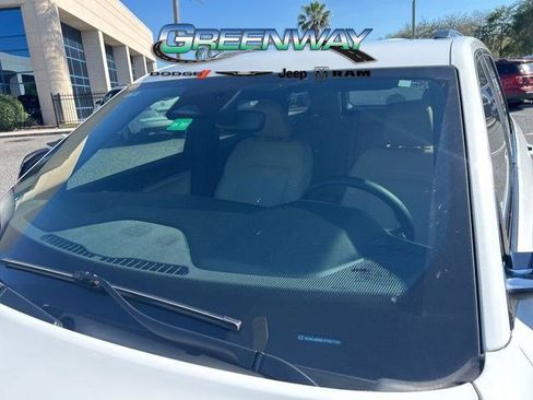 Used 2023 Jeep Grand Cherokee Limited image 12