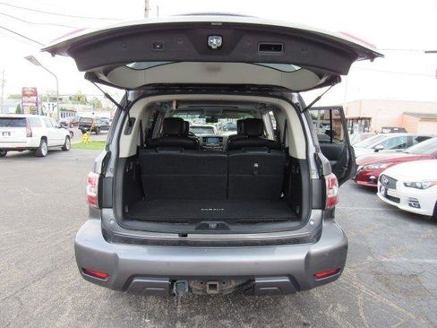 Used 2019 Nissan Armada Platinum w/ Captain's Chairs Package image 17
