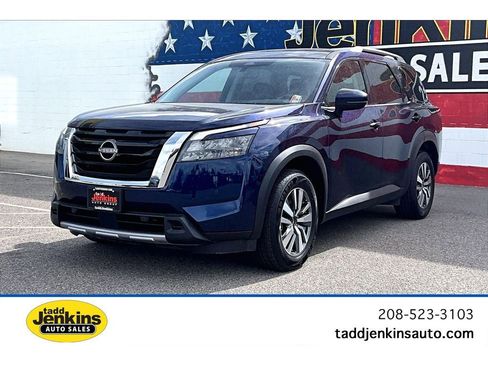 Used 2025 Nissan Pathfinder SL AWD/4WD image 1