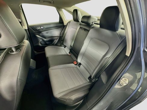 Used 2025 Volkswagen Jetta SE FWD image 28