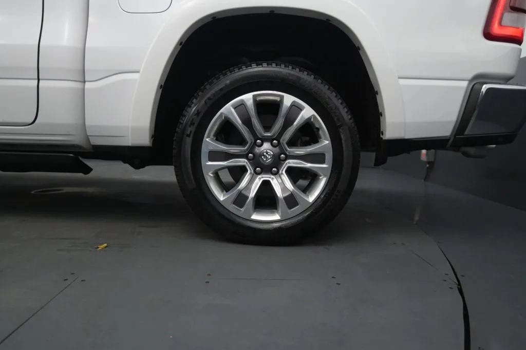 Used 2019 RAM 1500 Limited AWD/4WD image 16