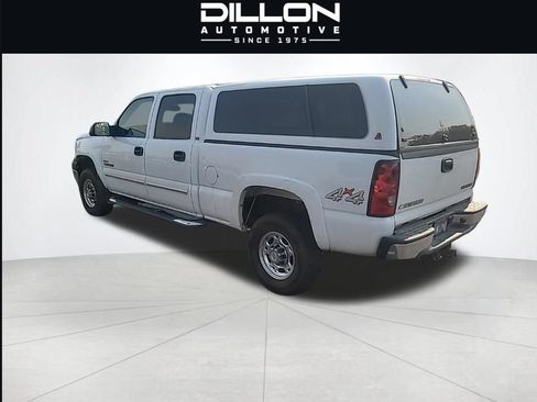 Used 2005 Chevrolet Silverado 2500 LT w/ Heavy-Duty Power Package AWD/4WD image 3