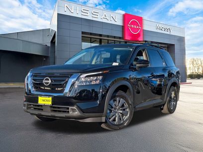 New 2025 Nissan Pathfinder SV