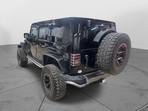 Used 2013 Jeep Wrangler Unlimited Rubicon image 8