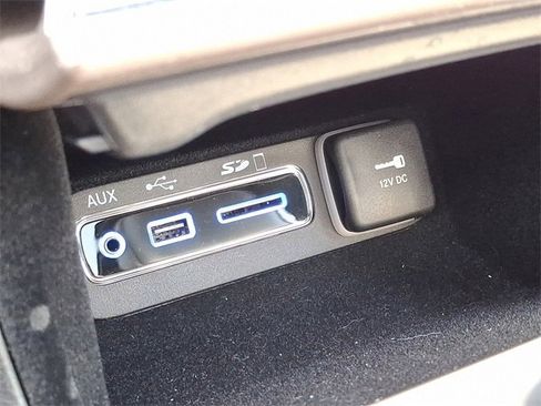 Used 2017 Jeep Grand Cherokee Overland image 25