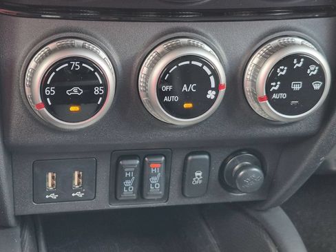 Used 2025 Mitsubishi Outlander Sport SE AWD/4WD image 18