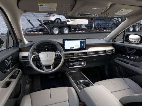 New 2026 Lincoln Corsair Reserve w/ Jet Appearance Package image 9