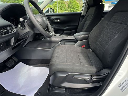 New 2025 Honda HR-V LX image 21