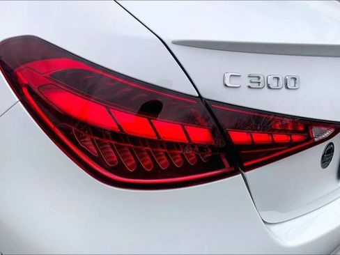 Used 2025 Mercedes-Benz C 300 4MATIC Sedan image 25