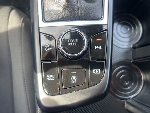 Used 2025 Kia Sportage LX image 44