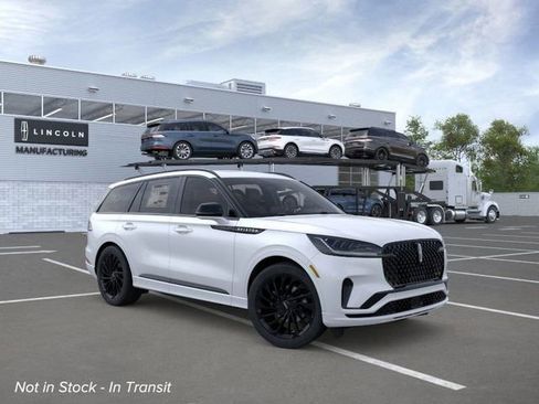 New 2026 Lincoln Aviator Reserve w/ Jet Appearance Package image 7