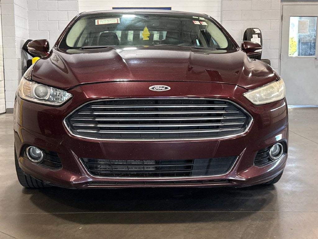 Used 2013 Ford Fusion SE FWD image 2