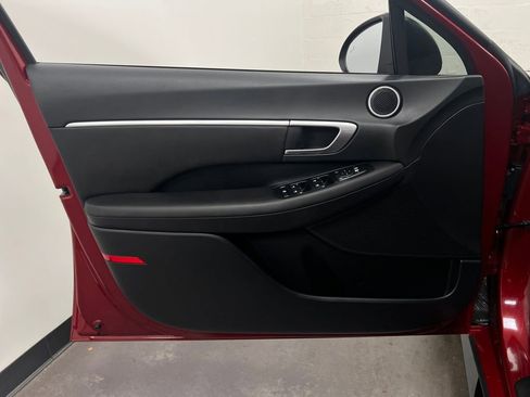 Used 2023 Hyundai Sonata SEL w/ Cargo Package image 12