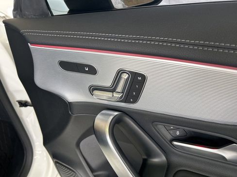 Used 2020 Mercedes-Benz CLA 250 CLA 250 image 24