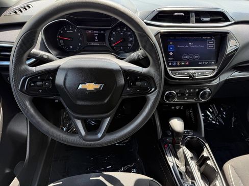 Used 2022 Chevrolet TrailBlazer LT w/ Convenience Package AWD/4WD image 15
