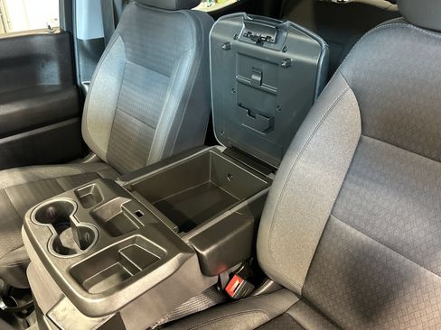 Used 2022 Chevrolet Silverado 1500 Custom AWD/4WD image 24